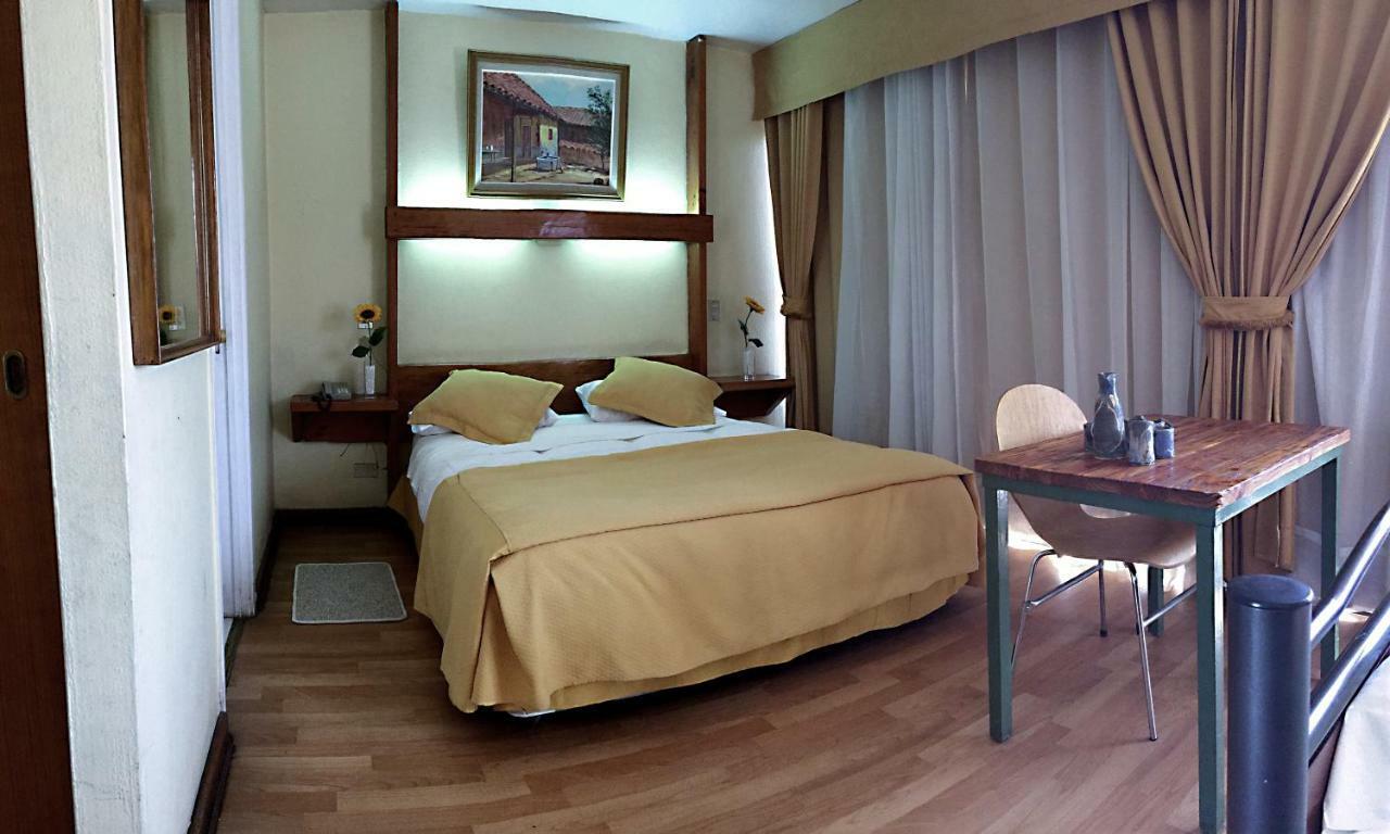 Hotel Plaza Лос-Андес Экстерьер фото